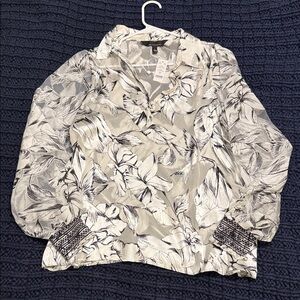 White House Black Market Black and White Floral Blouse